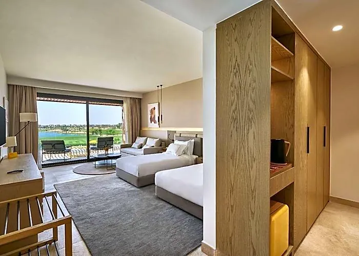 The G Einbay Golf Hotel
