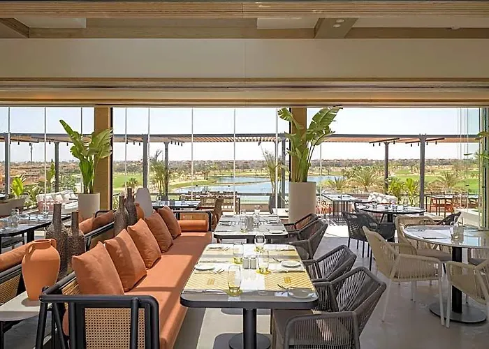 The G Einbay Golf Hotel