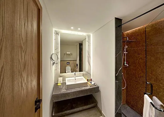 The G Einbay Golf Hotel 5*