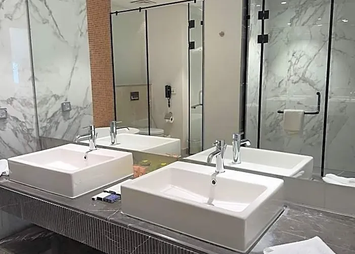 The G Einbay Golf Hotel 5*